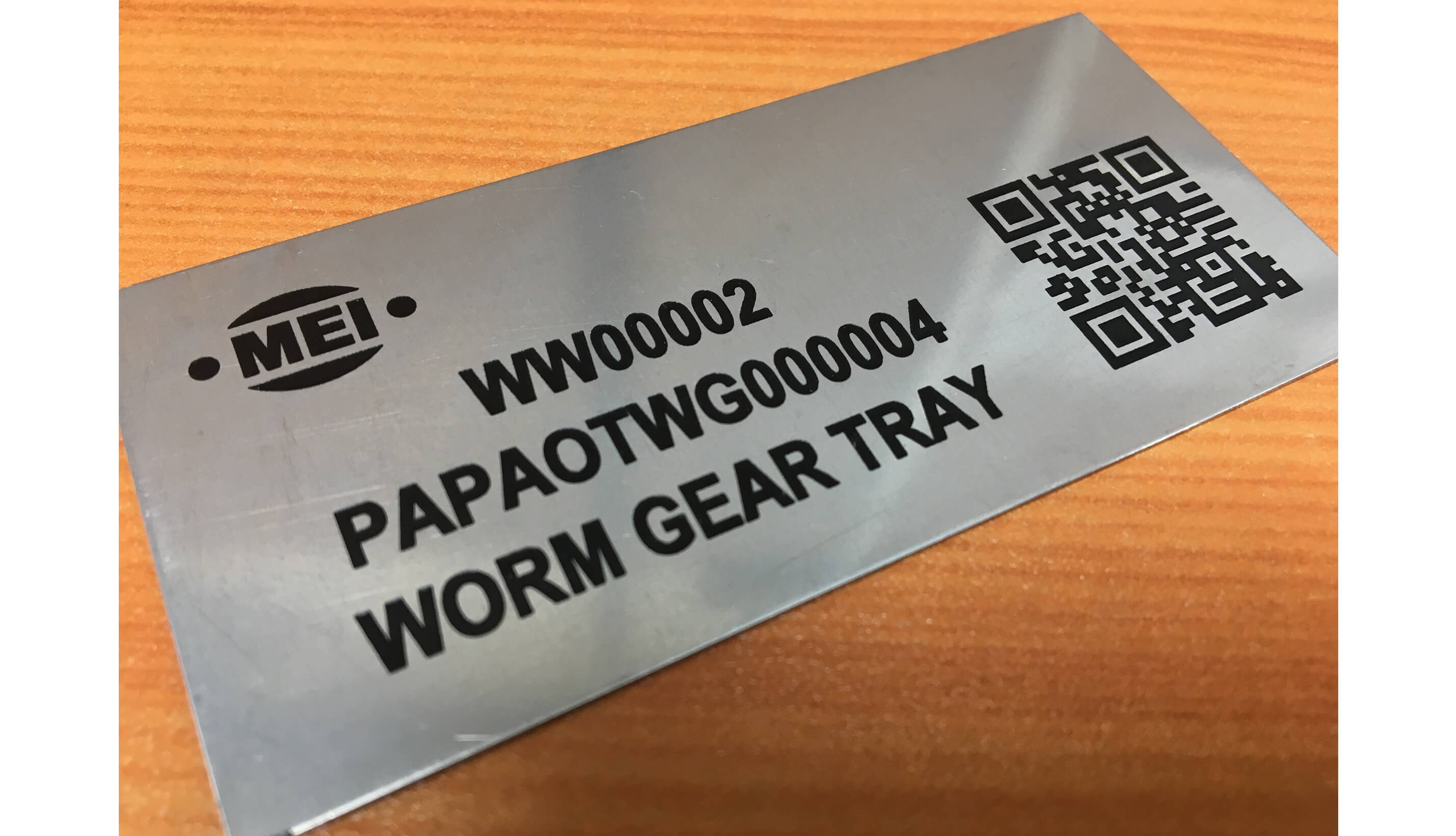 METAL QR CODE LABEL 1