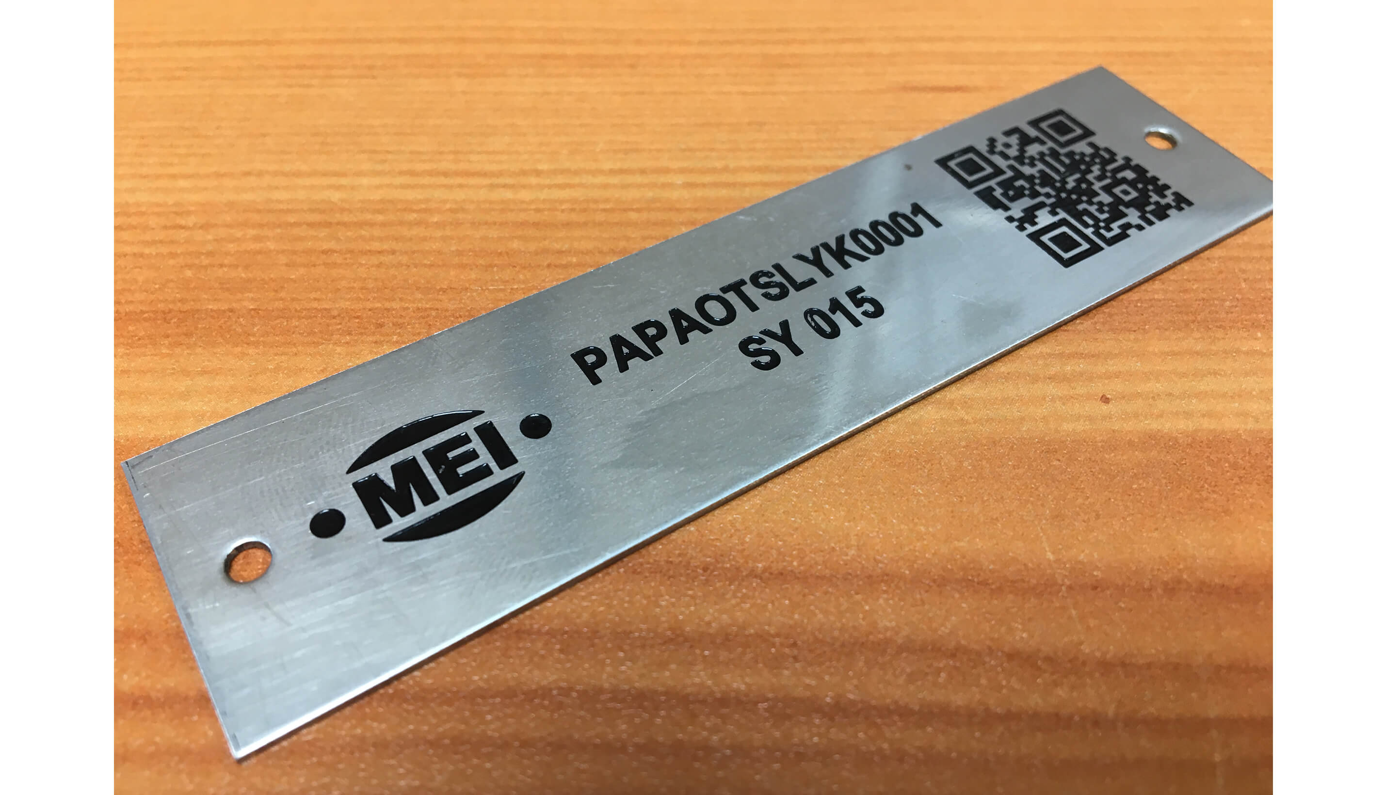 METAL QR CODE LABEL 7